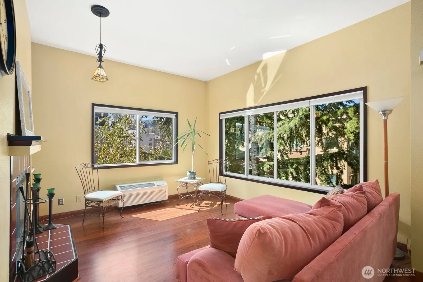 Property photo for 1617 Summit Avenue #42, Seattle photo 5