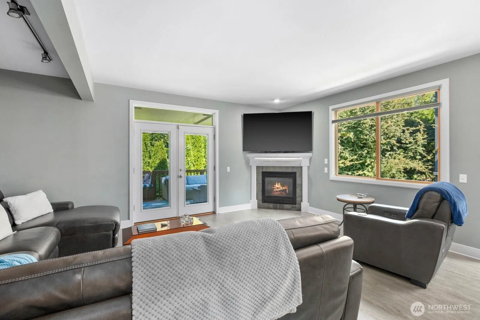 Property photo for 2858 Nw 90th Place, Seattle photo 5