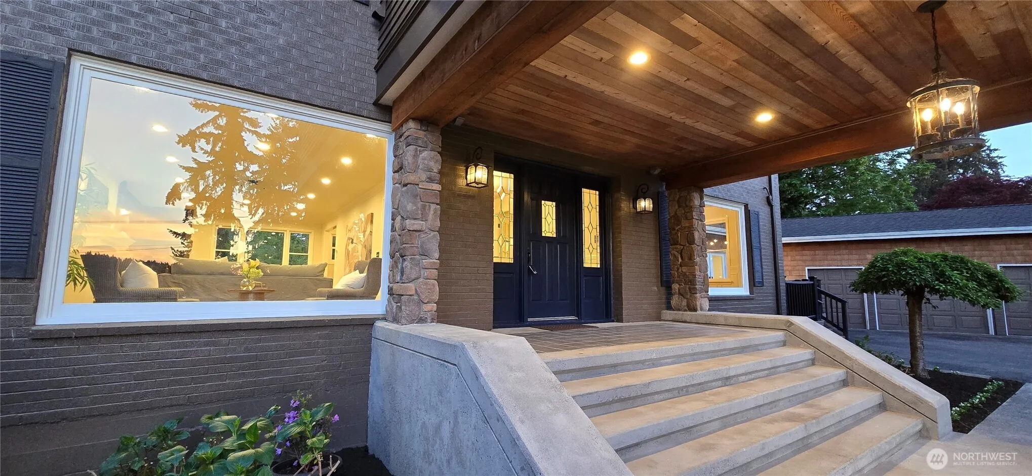 Property photo for 16066 Inglewood Road Ne, Kenmore photo 5