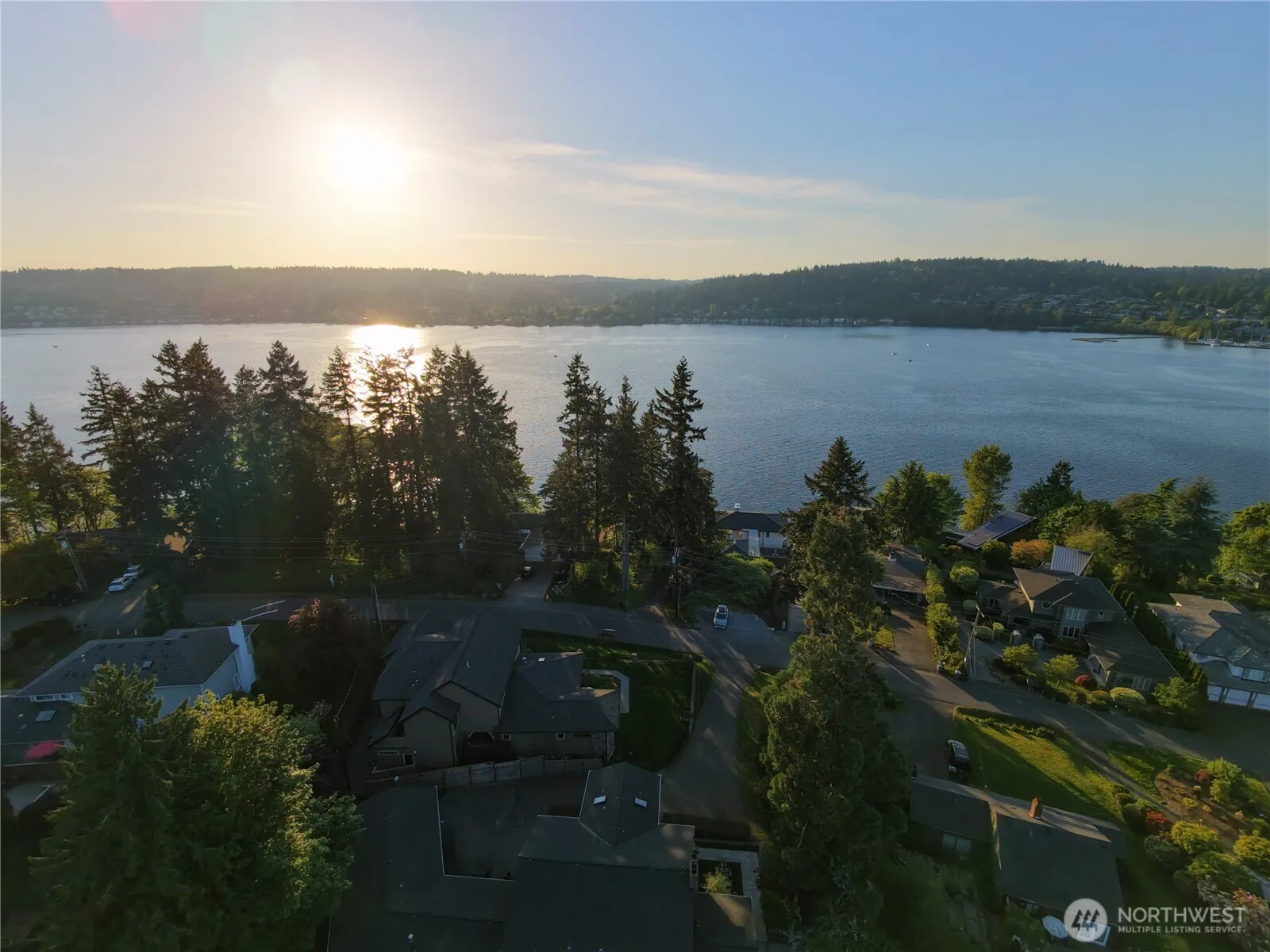 Property photo for 16066 Inglewood Road Ne, Kenmore photo 2