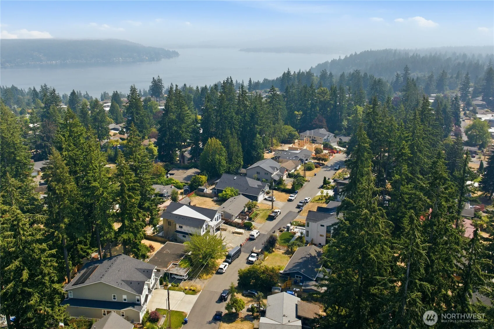 Property photo for 1002 167th Place Ne, Bellevue