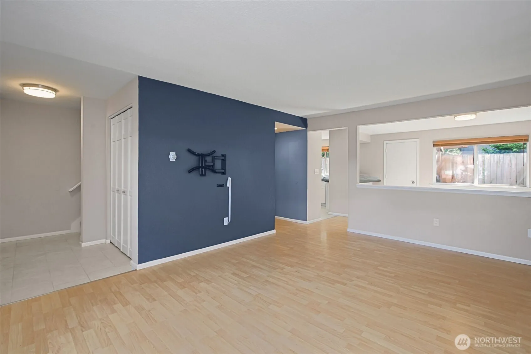 Property photo for 212 Sw 146th Street #105, Burien photo 3