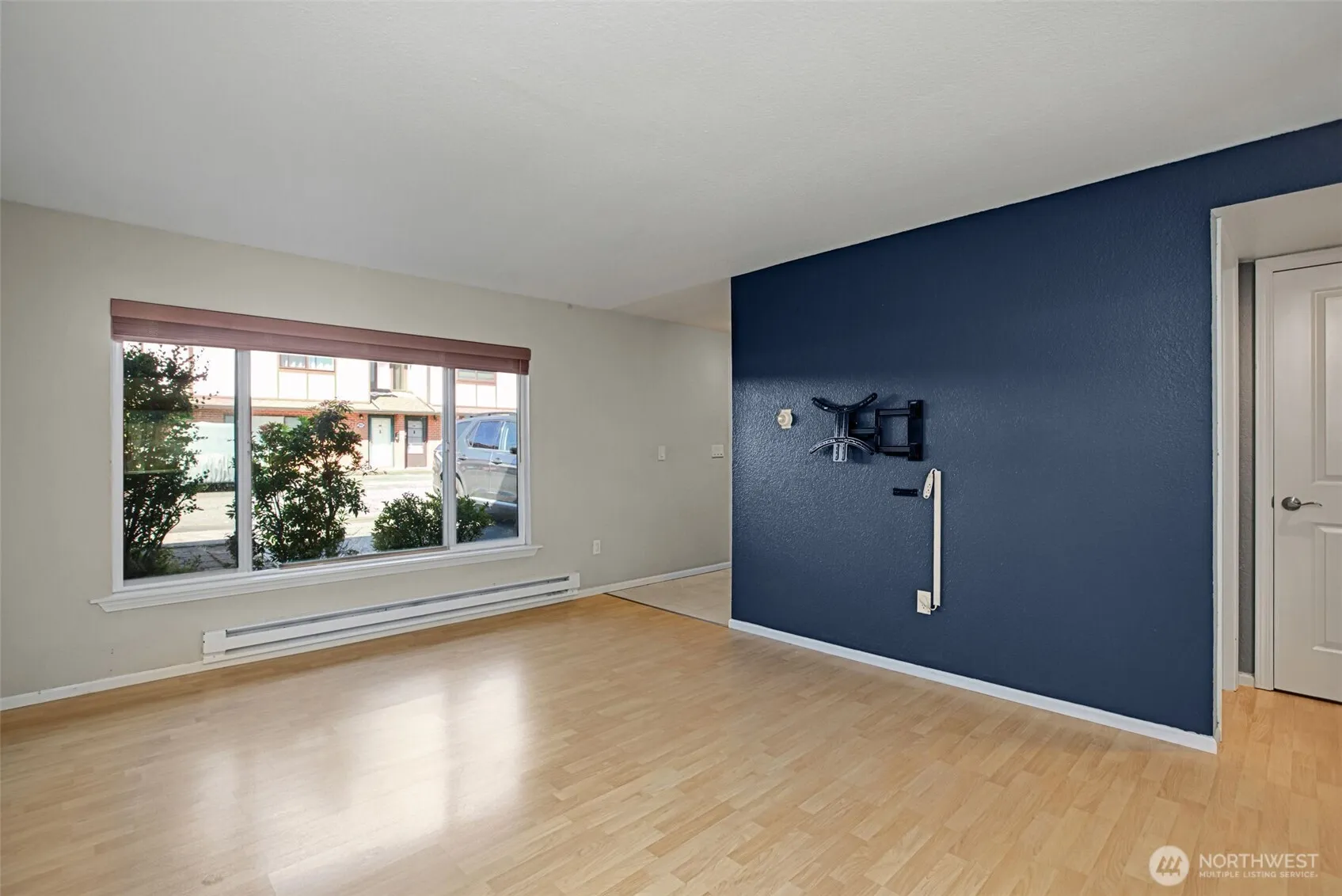 Property photo for 212 Sw 146th Street #105, Burien photo 4