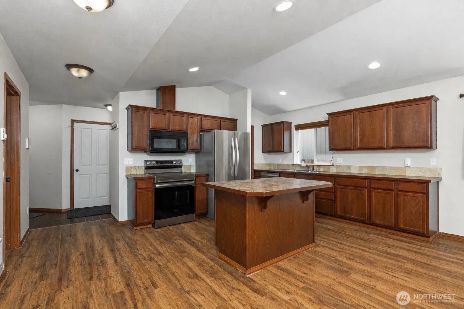 Property photo for 20406 7th Avenue Ct E, Spanaway photo 5