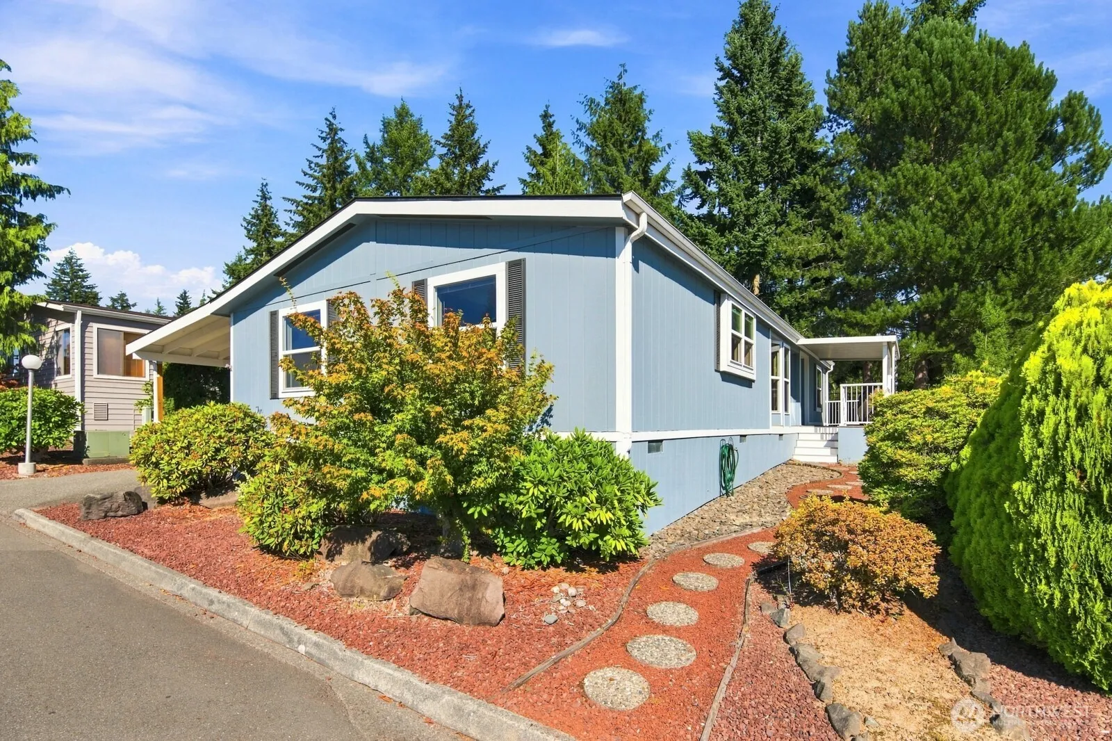 Property photo for 1427 100th Street Sw #22, Everett photo 2