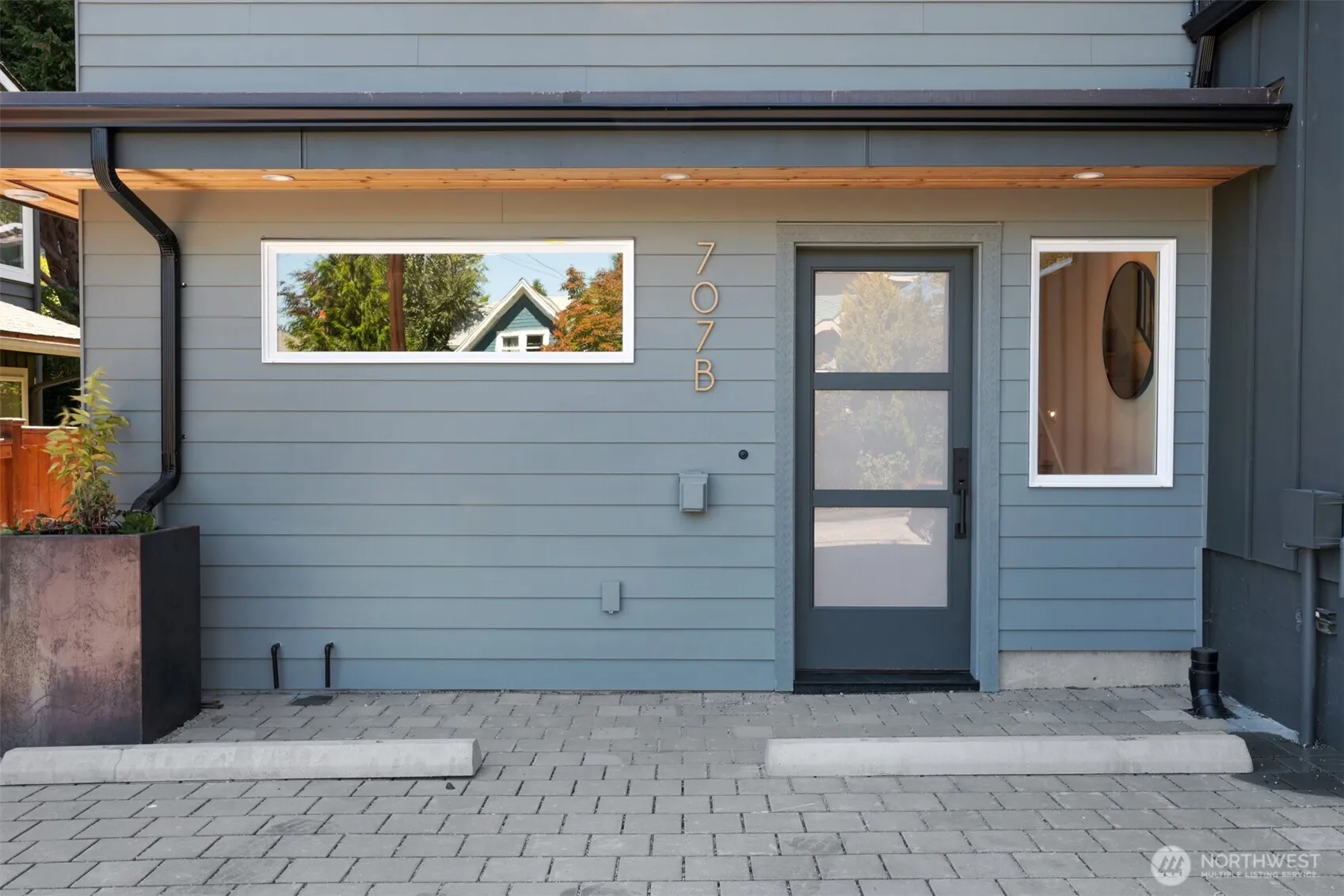 Property photo for 707 B N 65th Street, Seattle