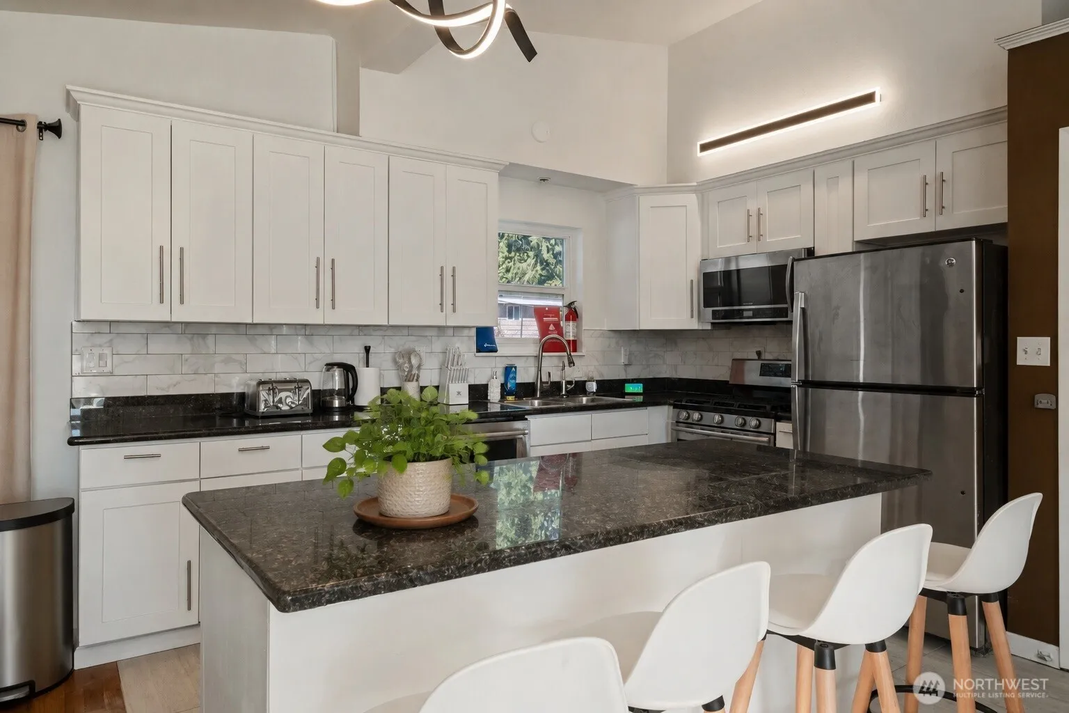Property photo for 18935 47th Avenue S, Sea Tac photo 3