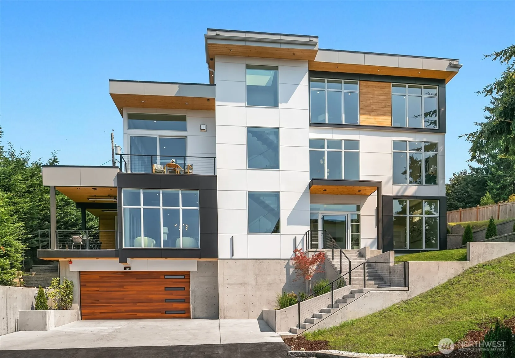 Property photo for 13011 Se Newport Way, Bellevue