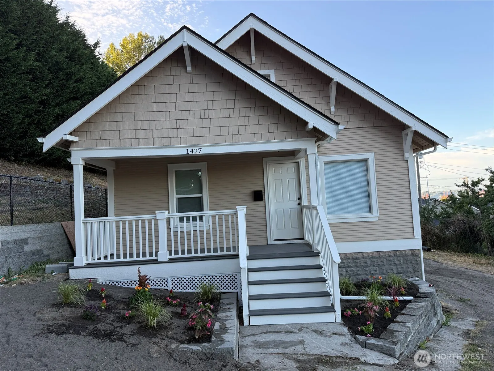Property photo for 1427 E Fairbanks Street, Tacoma