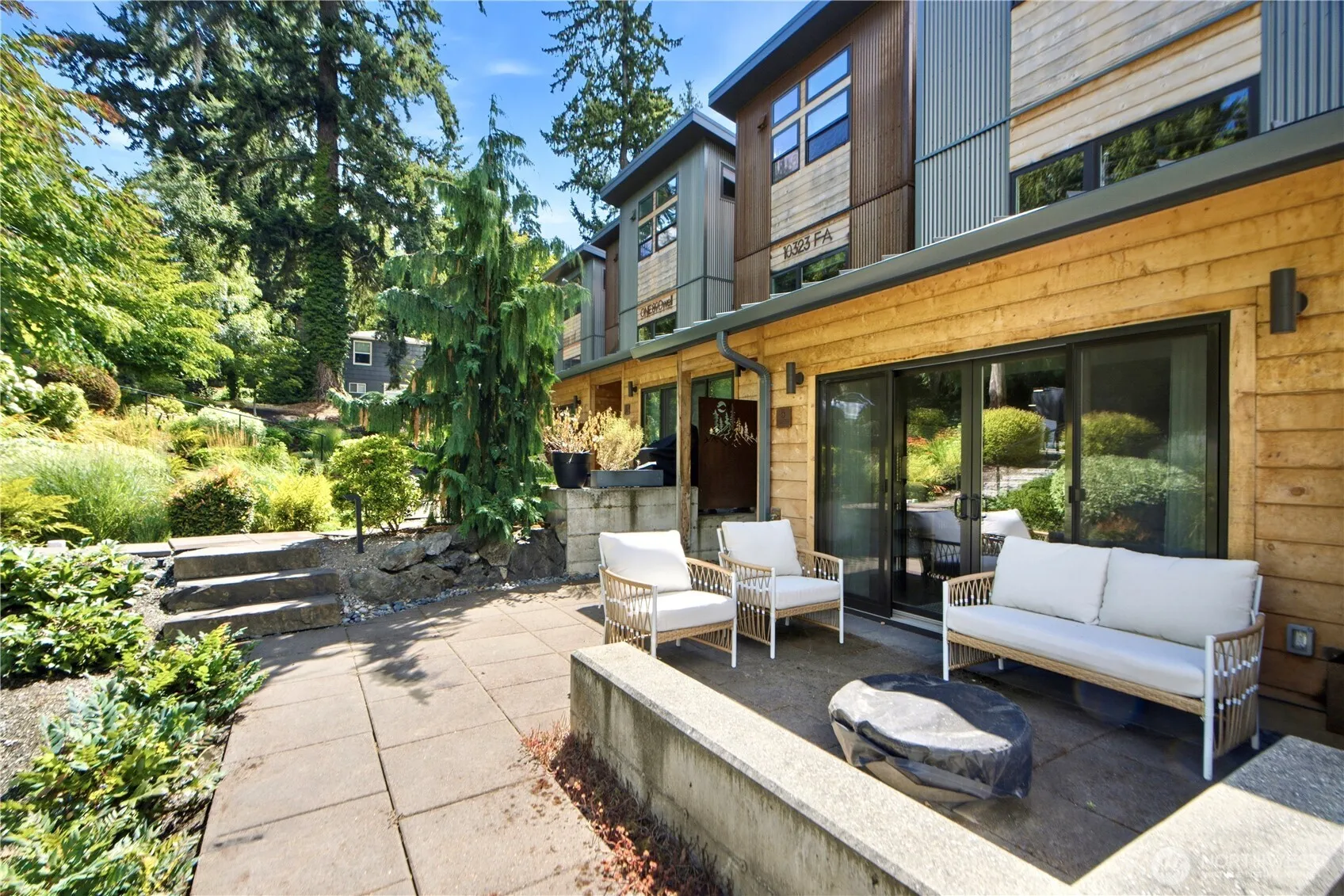 Property photo for 10323 Ne 189th St #b, Bothell photo 2