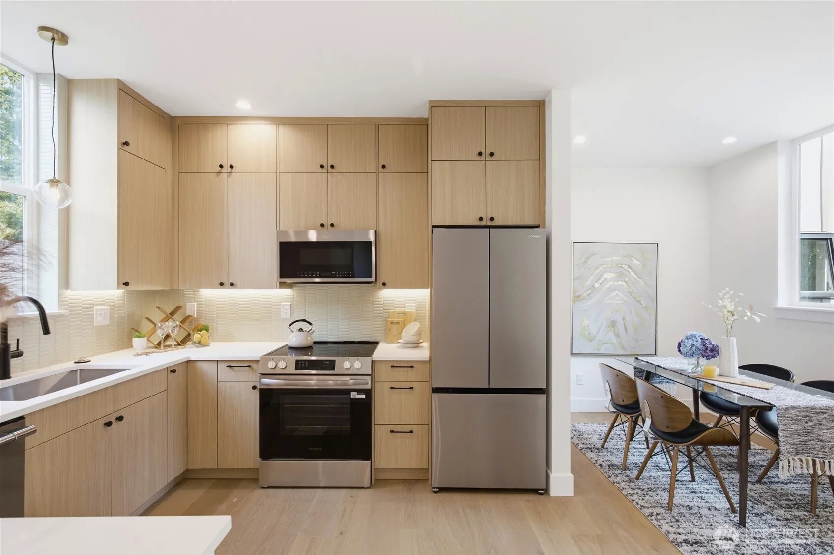 Property photo for 7533 31st Avenue Ne #b, Seattle photo 4