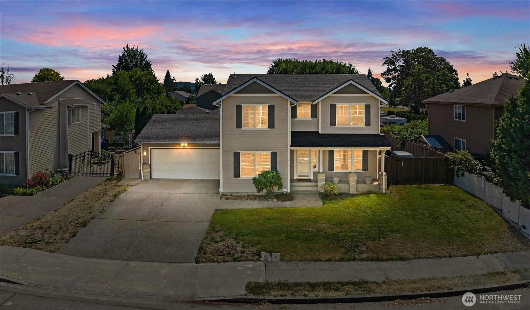Property photo for 404 12th Street Se, Auburn