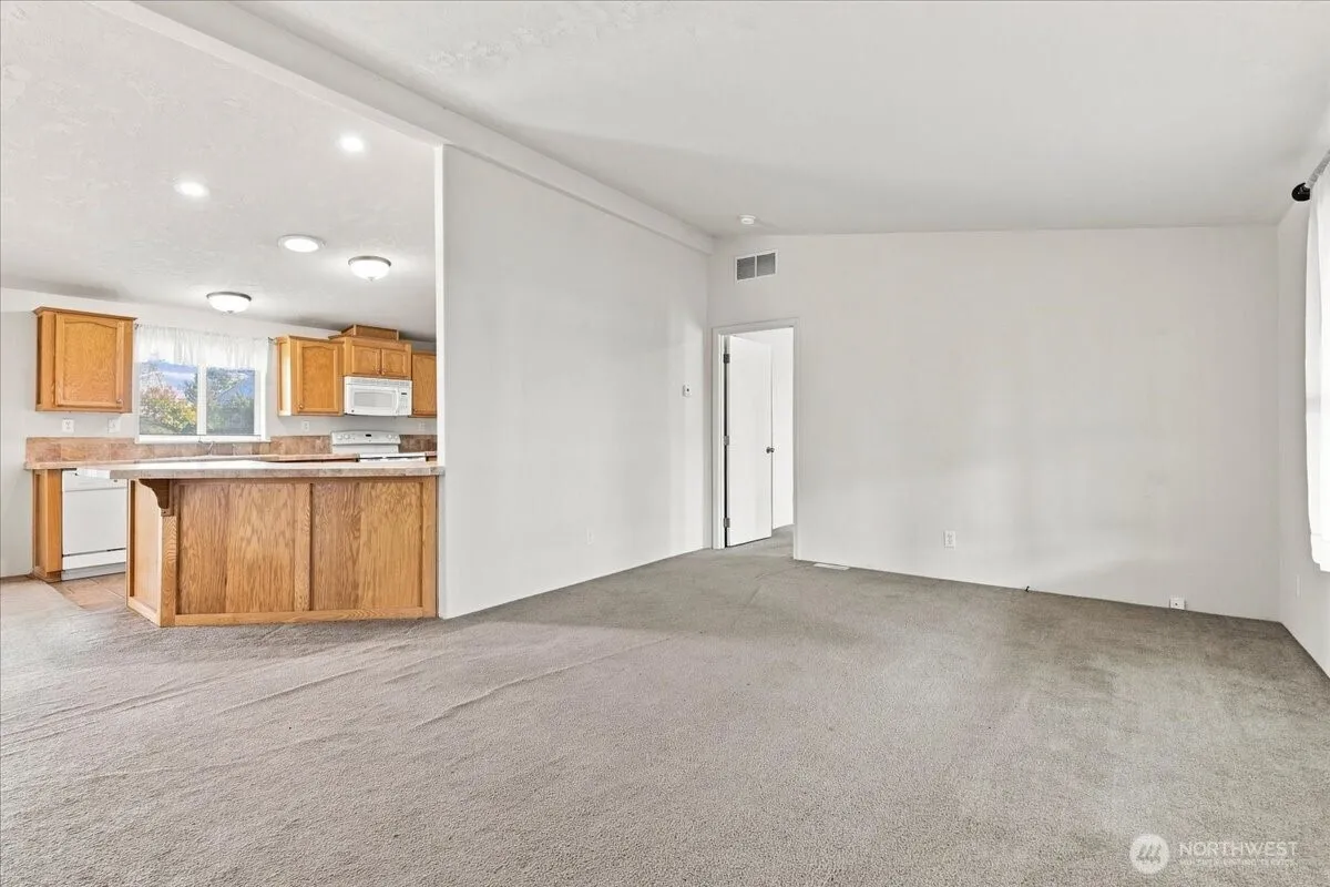 Property photo for 2946 Rd F.6 Ne, Moses Lake photo 3