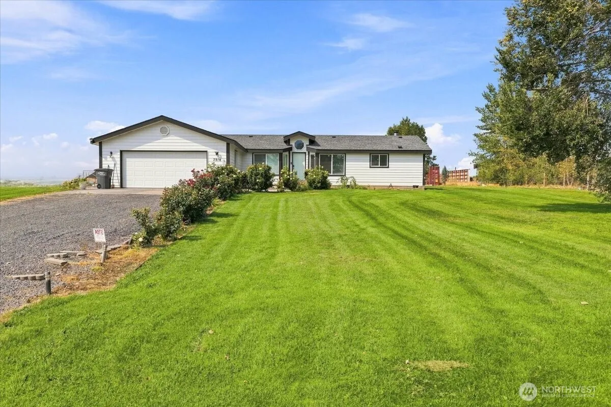 Property photo for 3914 Road F Ne, Moses Lake