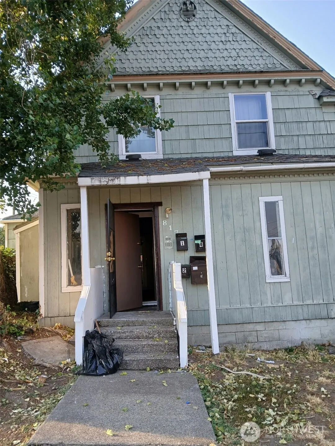 Property photo for 817 S 13th Street, Tacoma