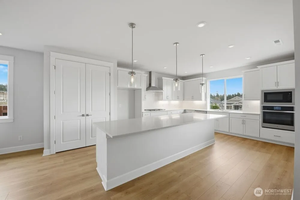 Property photo for 2926 Balsamroot Drive Se, Lacey photo 2