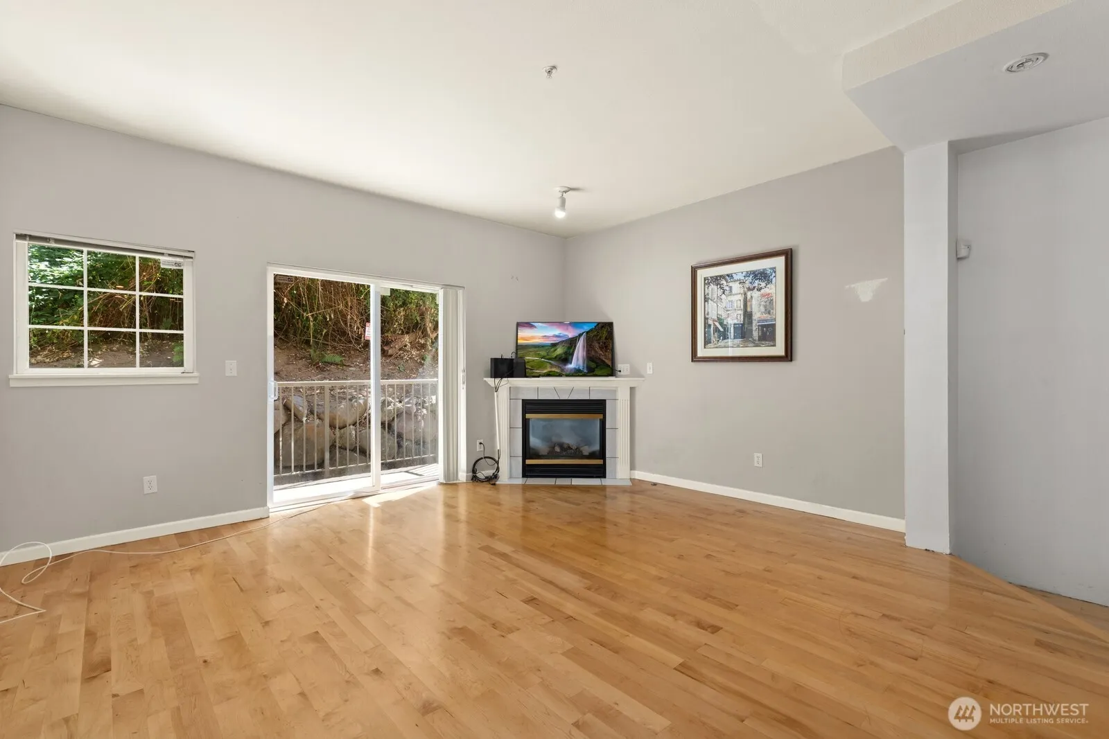 Property photo for 1800 Ne 40 Street #b-4, Renton photo 2