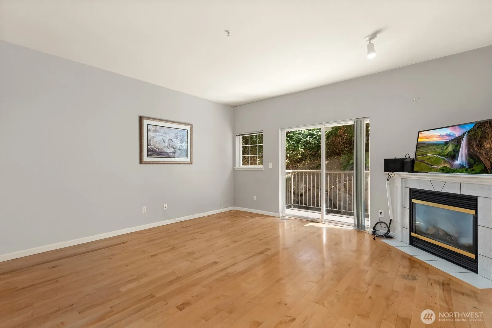 Property photo for 1800 Ne 40 Street #b-4, Renton photo 3