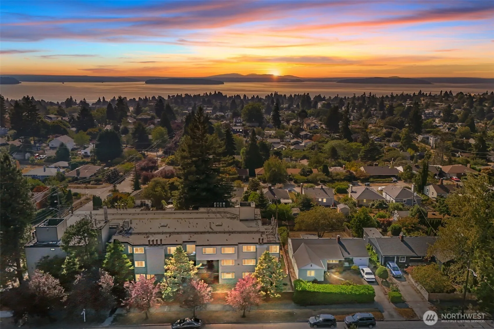 Property photo for 6055 35th Avenue Sw #206, Seattle