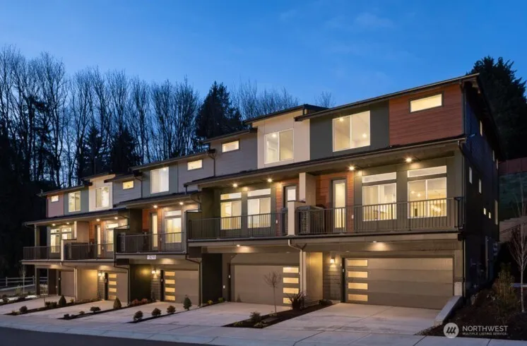 Property photo for 13210 Ne 127th Way #d, Kirkland