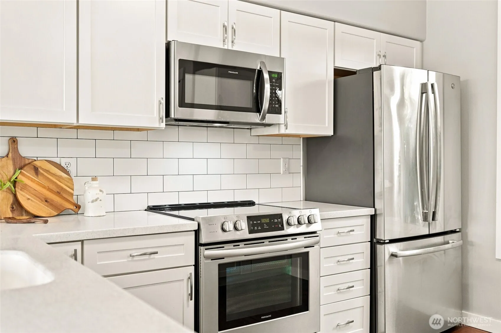 Property photo for 23300 Se Black Nugget Road #m2, Issaquah photo 5
