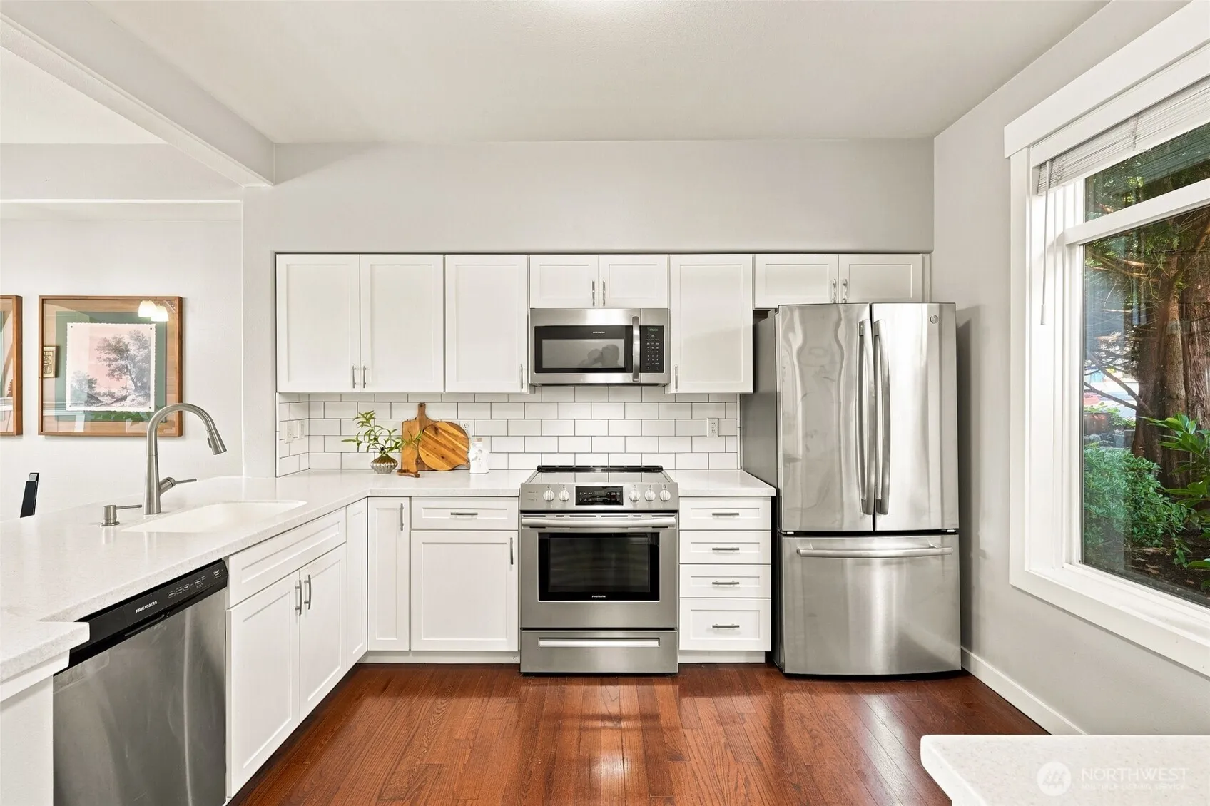 Property photo for 23300 Se Black Nugget Road #m2, Issaquah photo 3