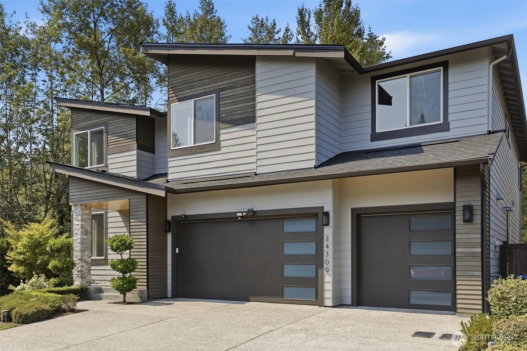 Property photo for 24309 Ne 24th Street, Sammamish