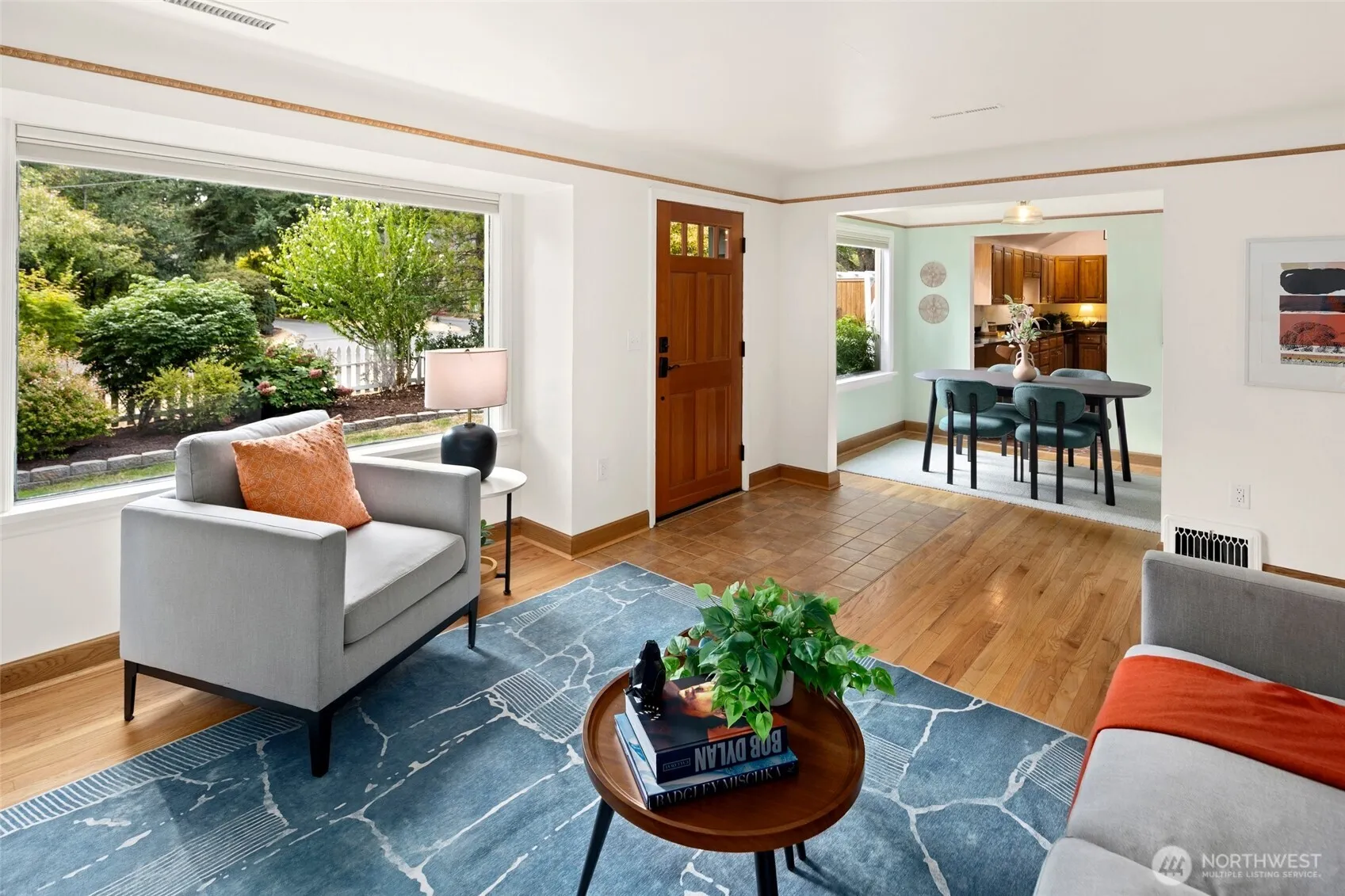 Property photo for 10708 17th Avenue Ne, Seattle photo 4