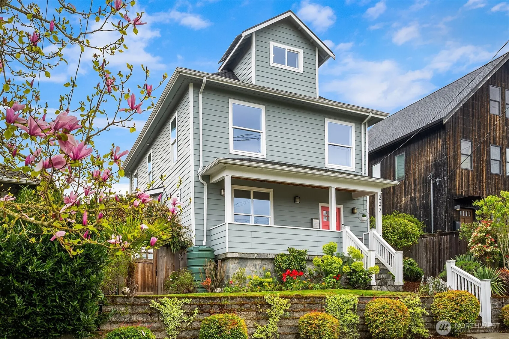 Property photo for 227 29th Avenue E, Seattle