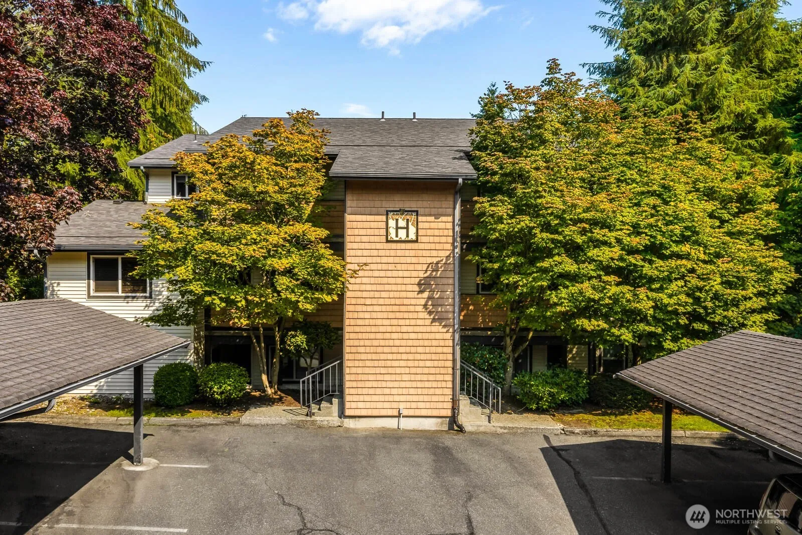 Property photo for 8615 238th Street Sw #h201, Edmonds photo 3