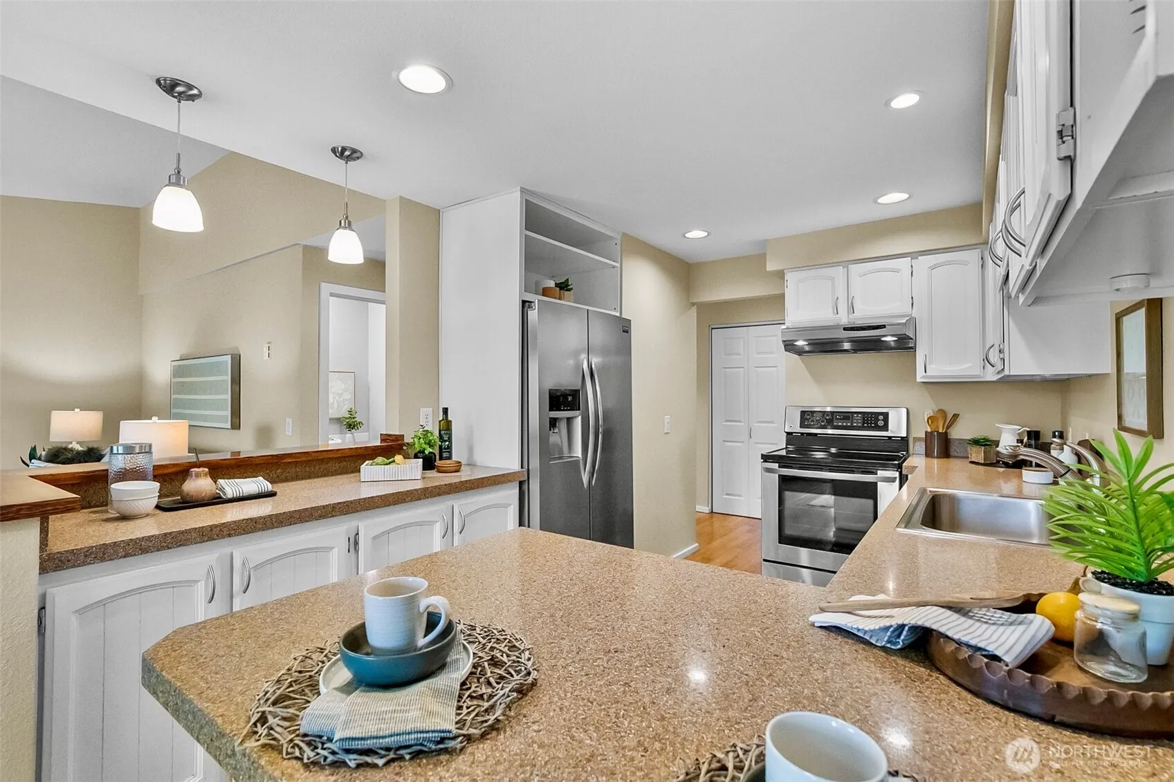 Property photo for 629 Kirkland Way #b11, Kirkland photo 5
