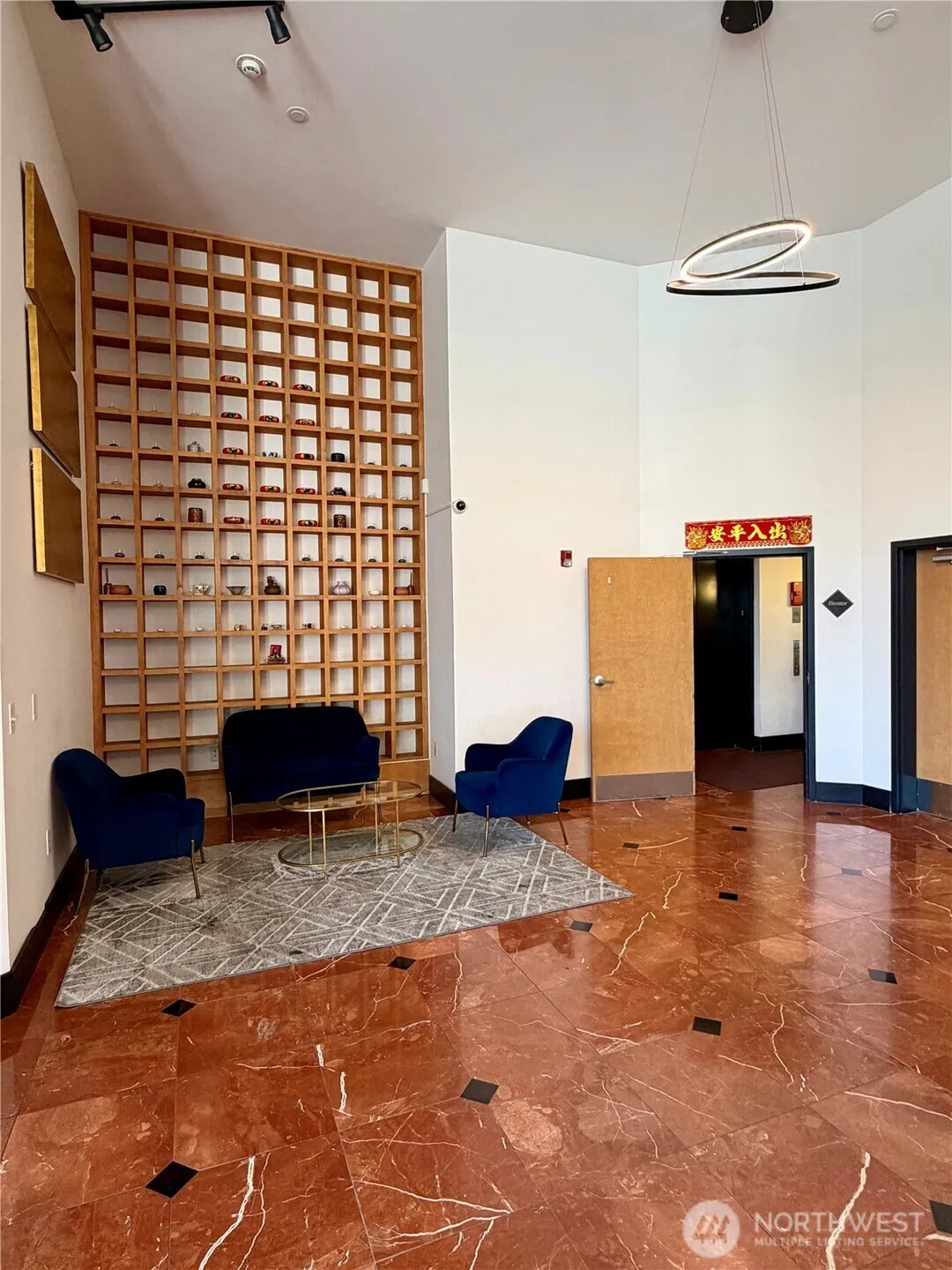 Property photo for 668 S Lane Street #406, Seattle photo 4
