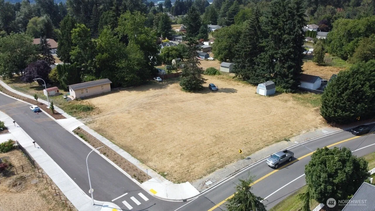 Property photo for 10394 Se 318th Street, Auburn photo 2