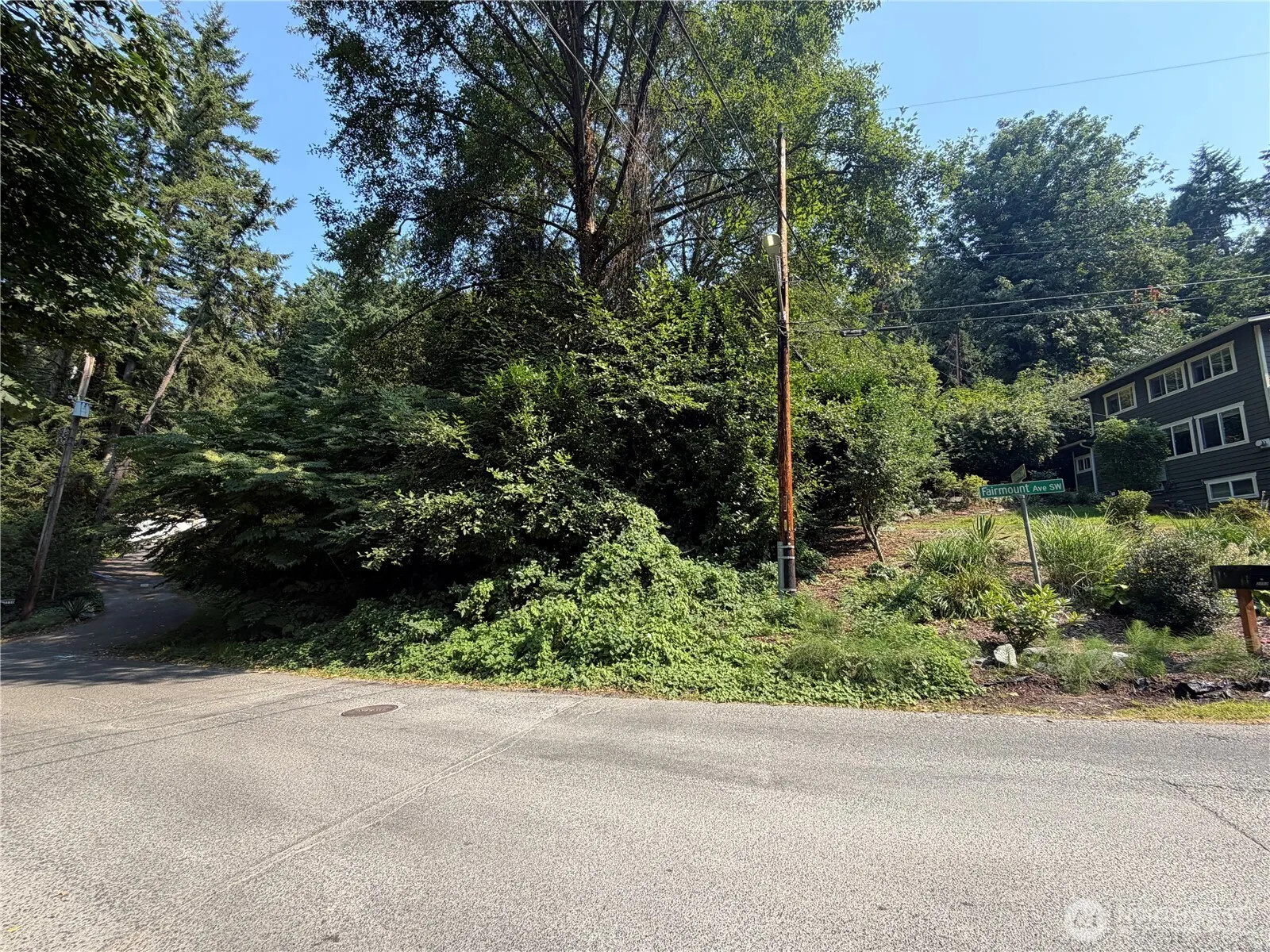 Property photo for 21 Xx Fairmount Avenue Sw, Seattle photo 5