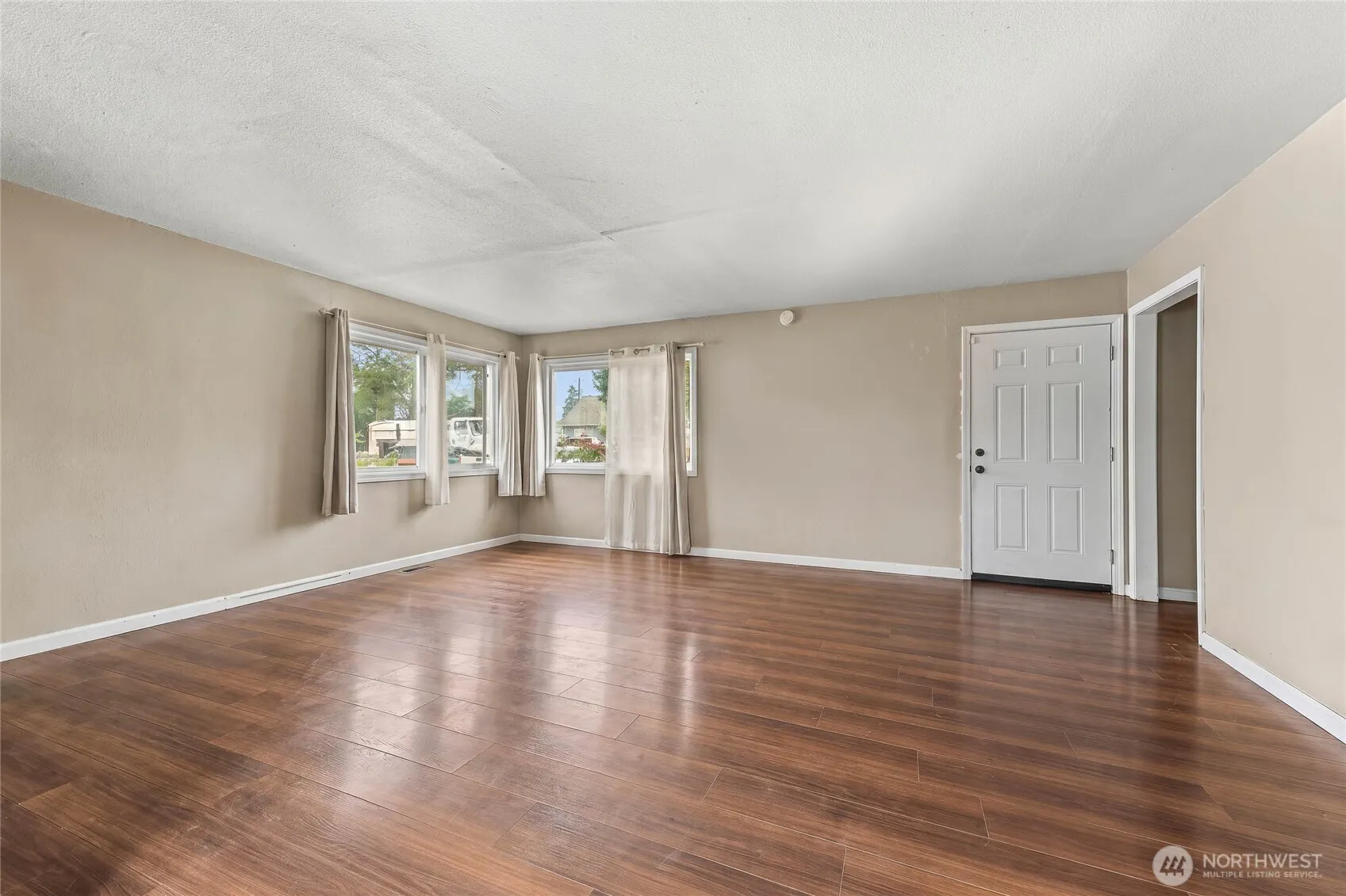 Property photo for 4322 S Lawrence Street, Tacoma photo 2
