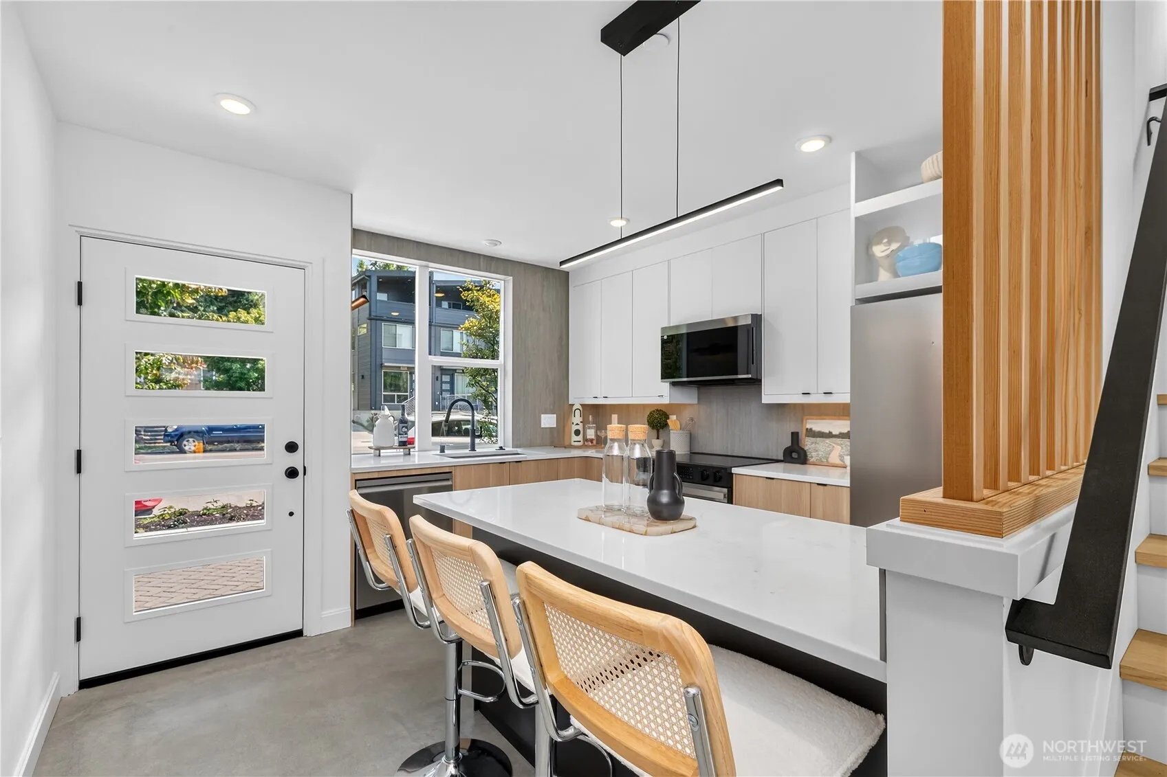 Property photo for 5009 Fauntleroy Avenue Sw #c, Seattle photo 4