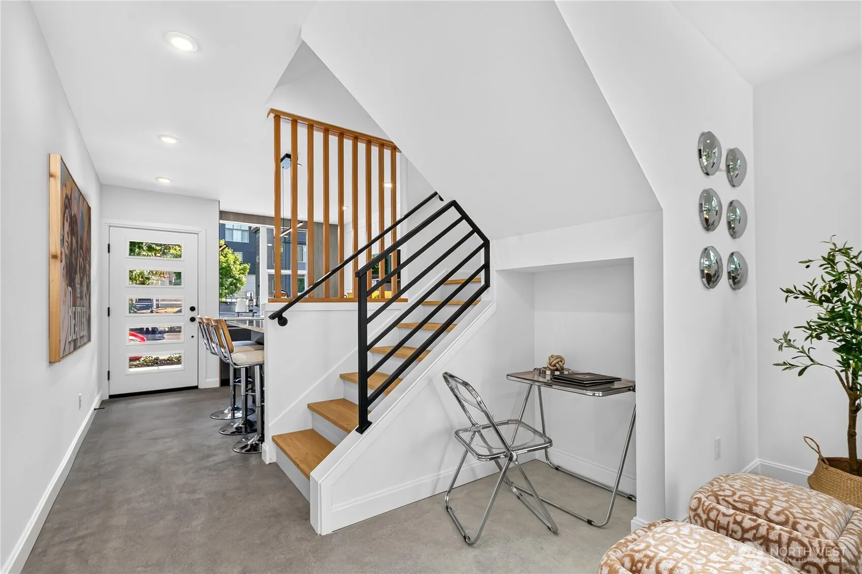 Property photo for 5009 Fauntleroy Avenue Sw #c, Seattle photo 5