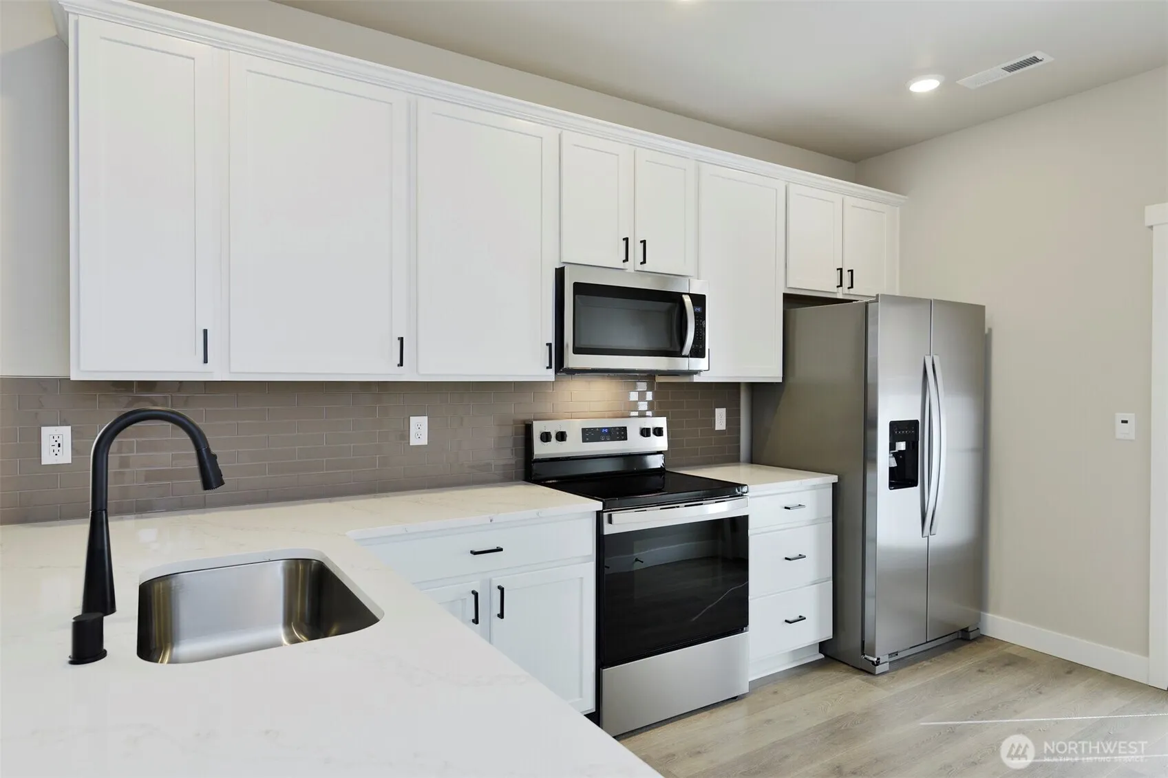 Property photo for 5850 Lost City Lane Nw, Bremerton photo 4