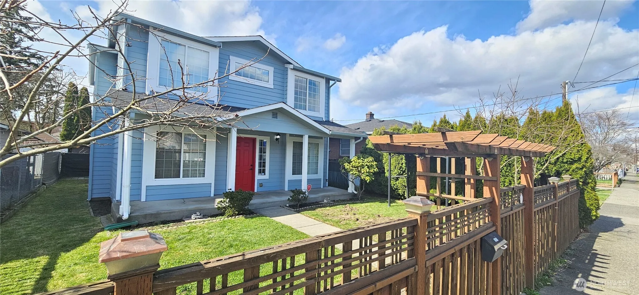 Property photo for 209 Factory Avenue N, Renton photo 3