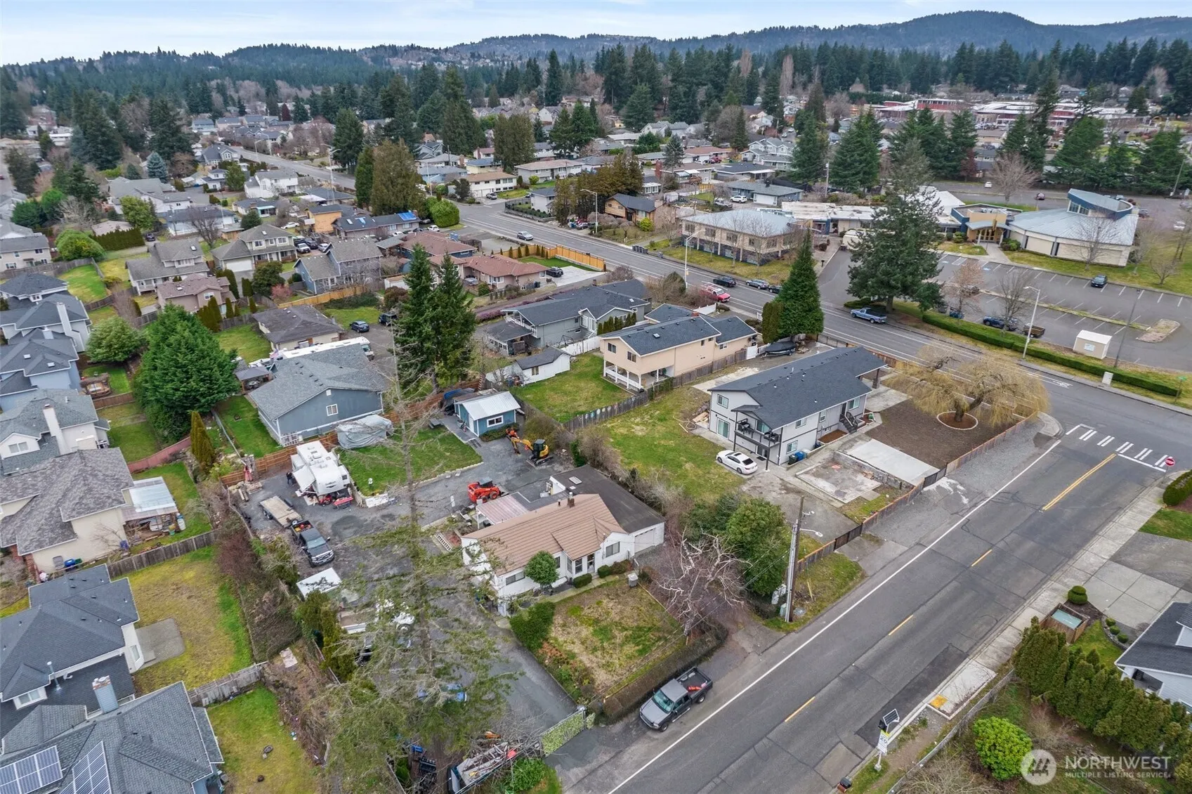 Property photo for 2416 Ne 16th Street, Renton