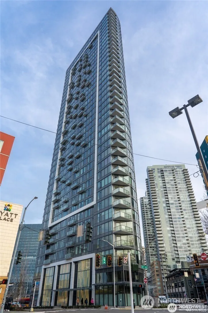 Property photo for 2510 6th Avenue #1601, Seattle
