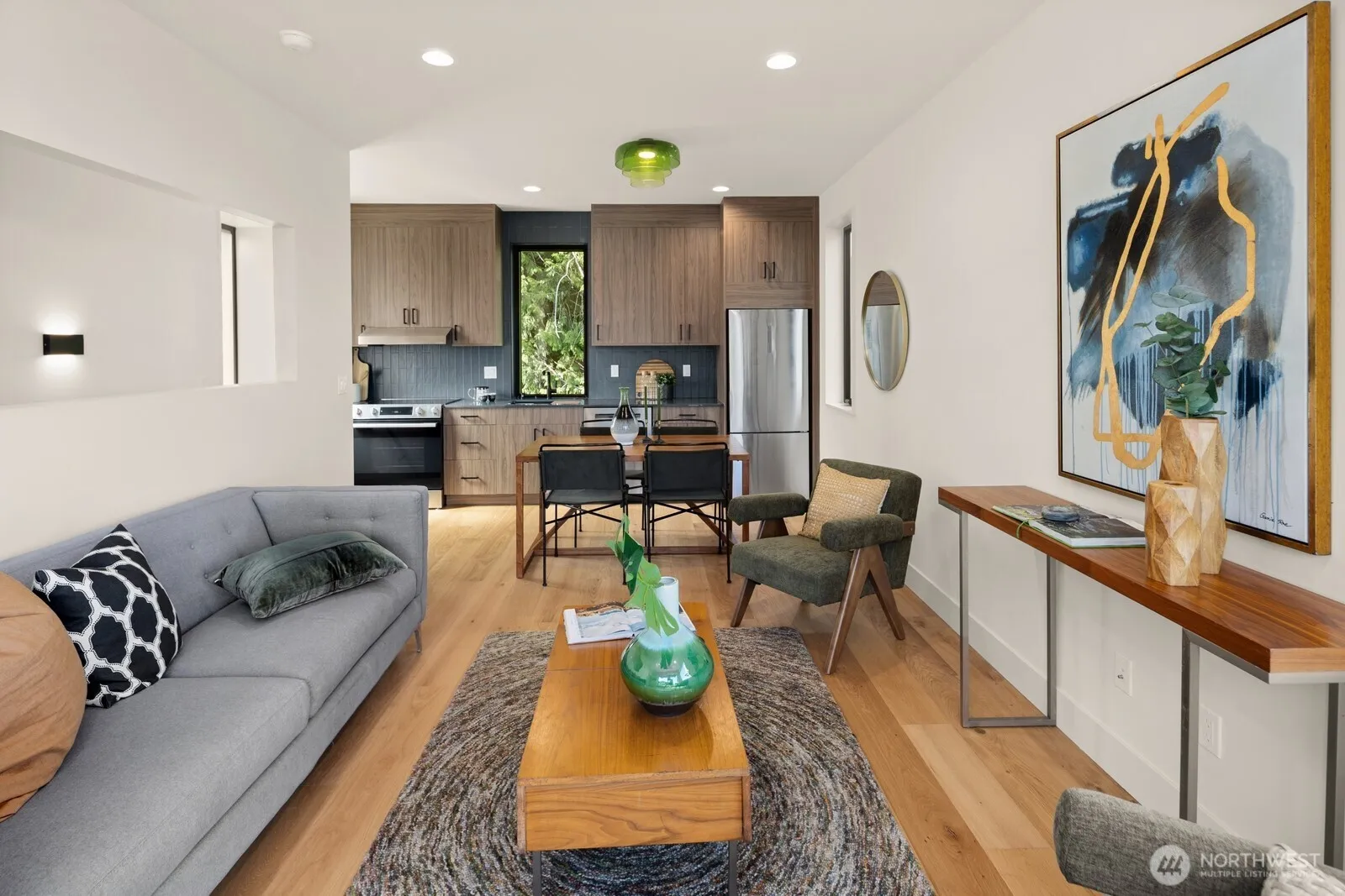 Property photo for 1417 B 36th Avenue S #2, Seattle photo 4
