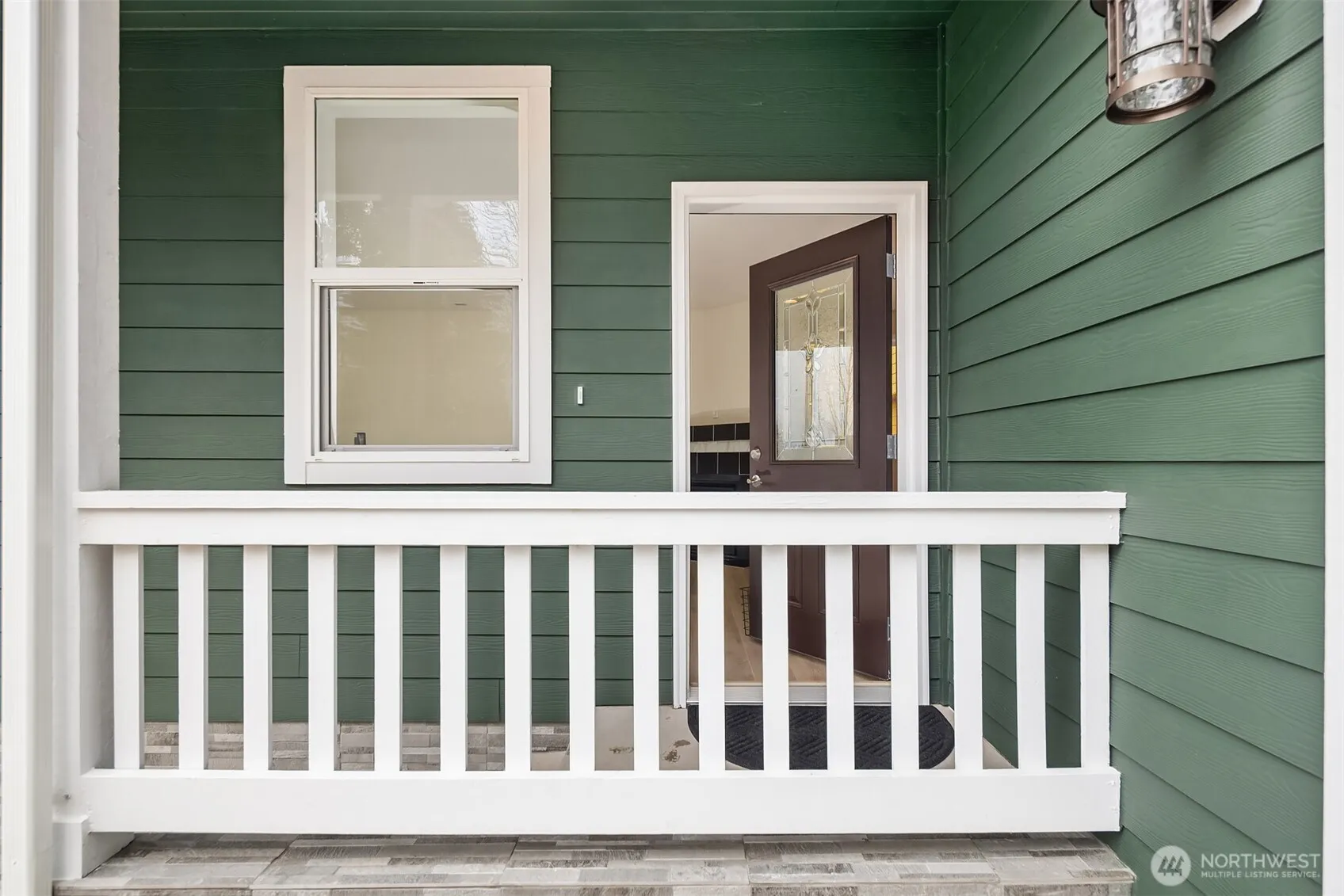 Property photo for 2117 Sw 103rd Place, Seattle photo 4