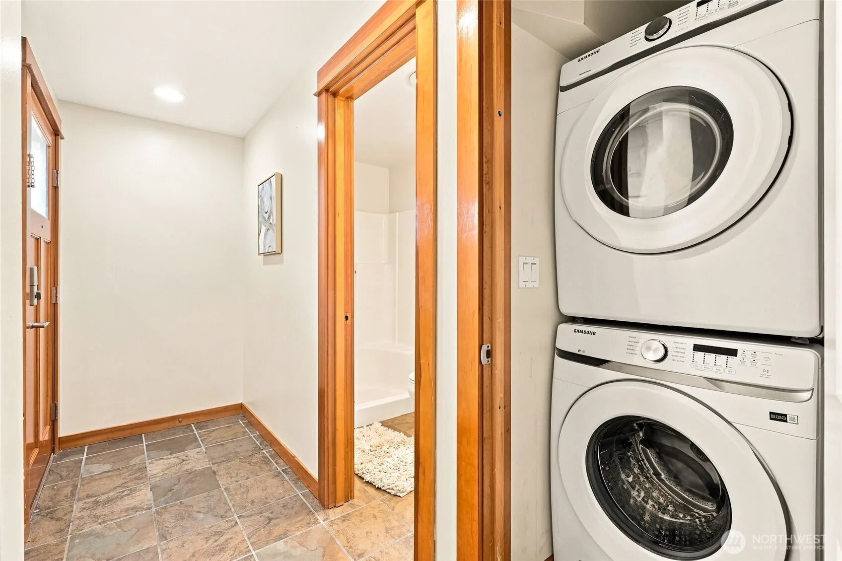 Property photo for 9243 35th Ave Sw #a, Seattle photo 5