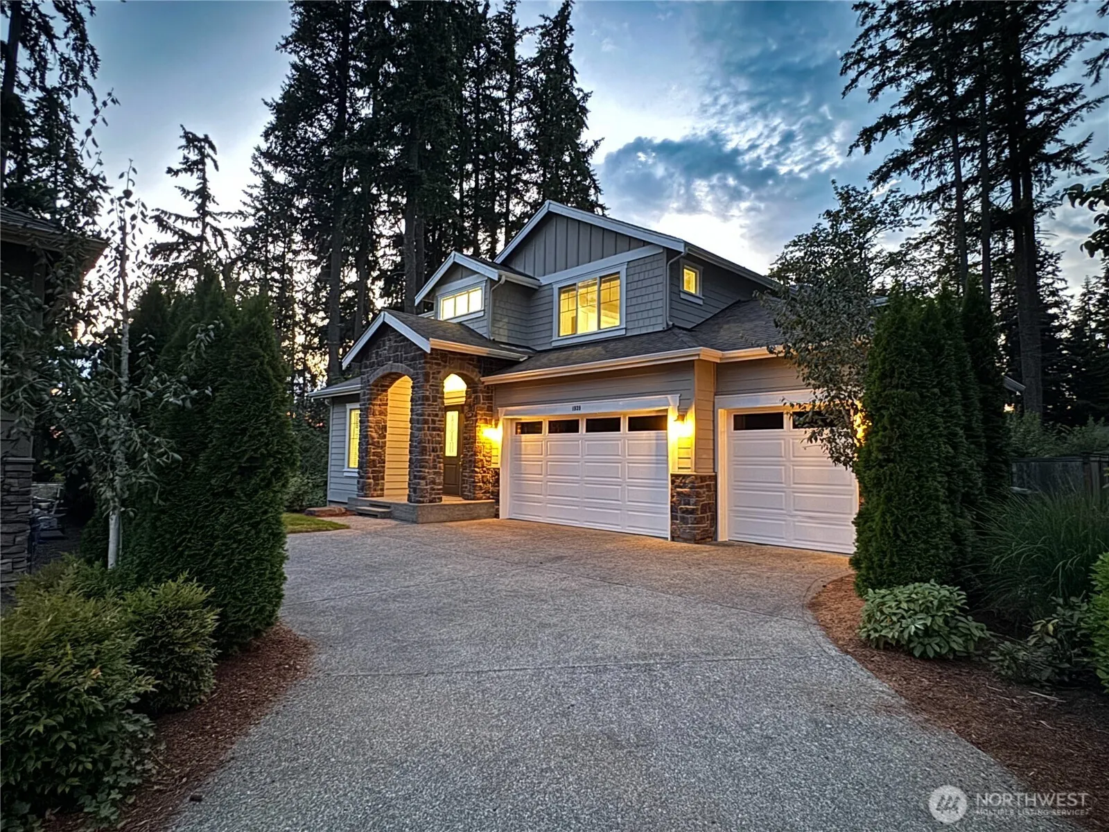 Property photo for 1939 213th Court Se, Sammamish photo 2