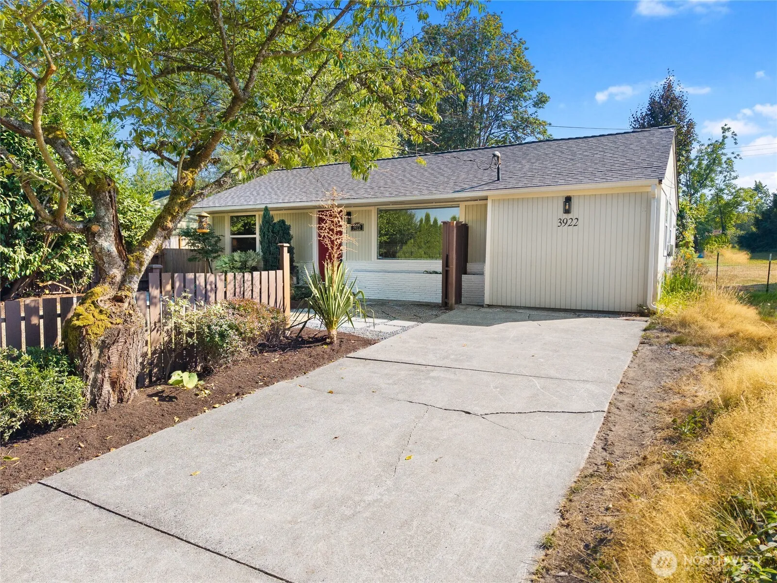 Property photo for 3922 214th Street Sw, Mountlake Terrace photo 3