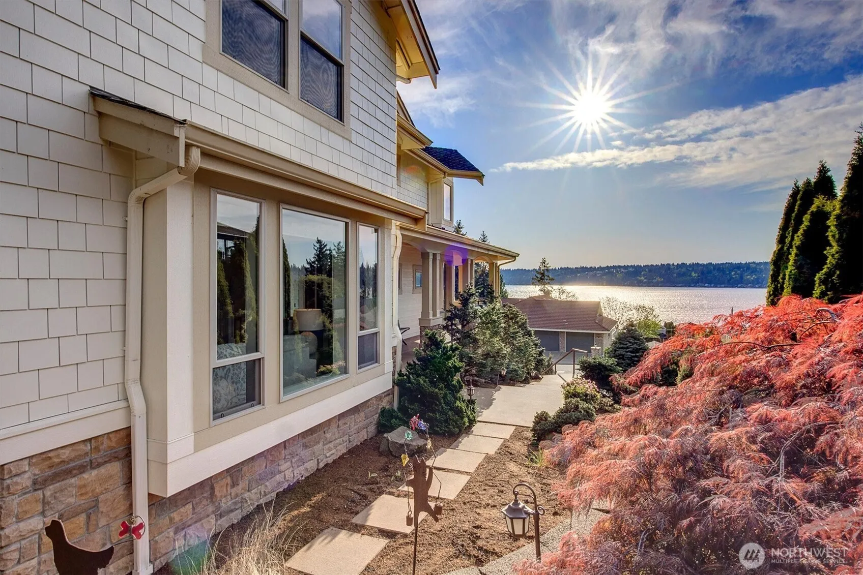 Property photo for 514 205th Avenue Ne, Sammamish photo 3