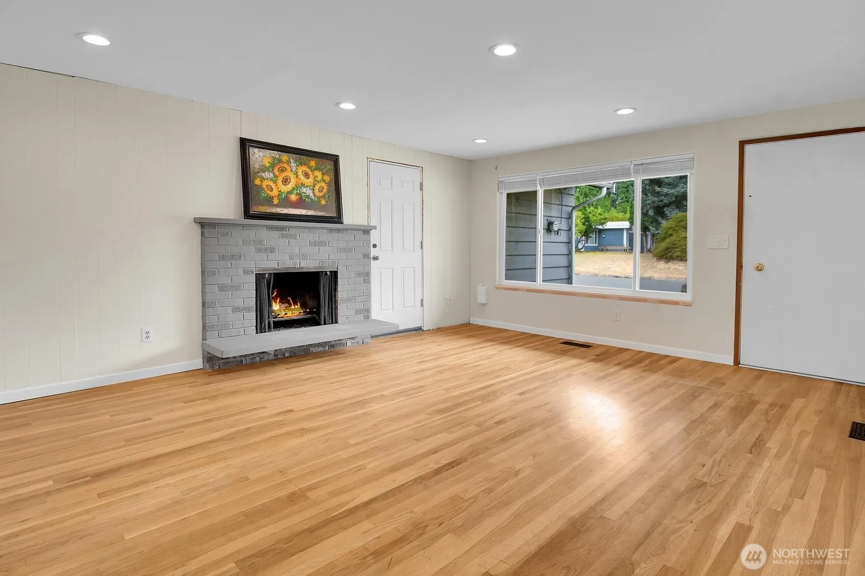 Property photo for 2528 166th Avenue Ne, Bellevue photo 4
