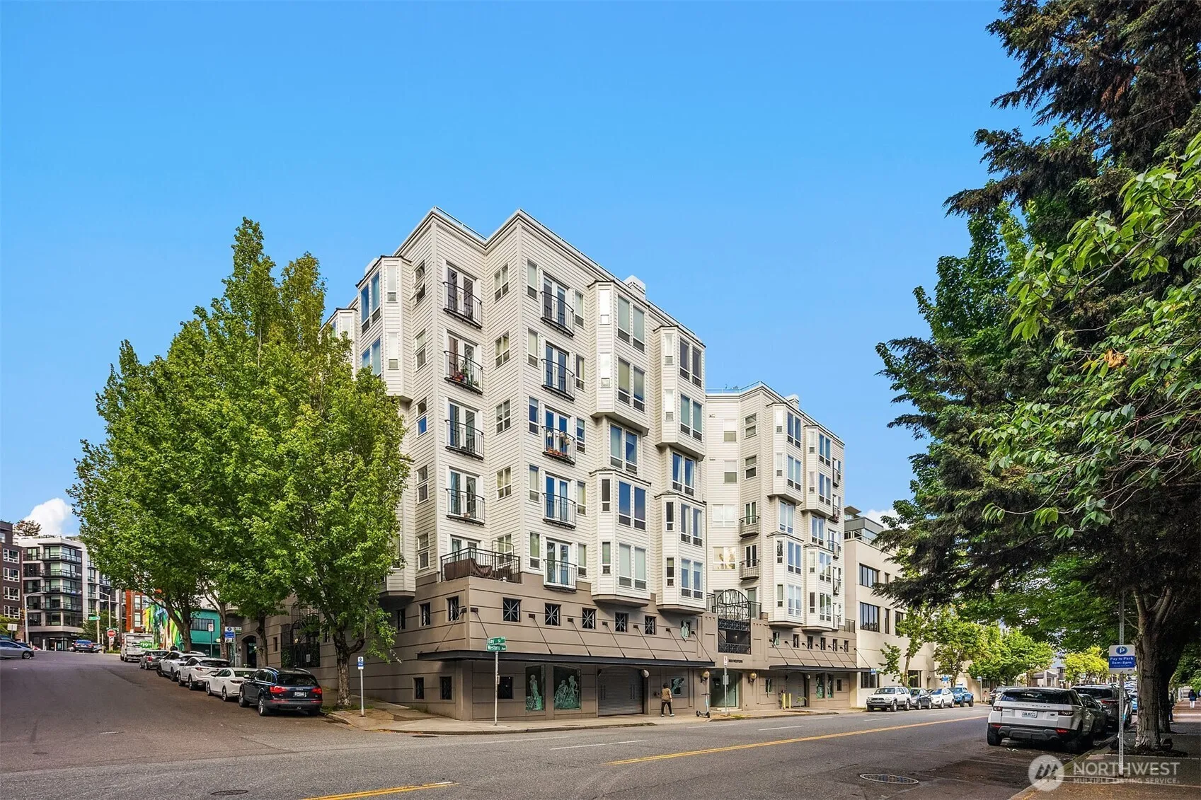 Property photo for 3028 Western Avenue #501, Seattle photo 2