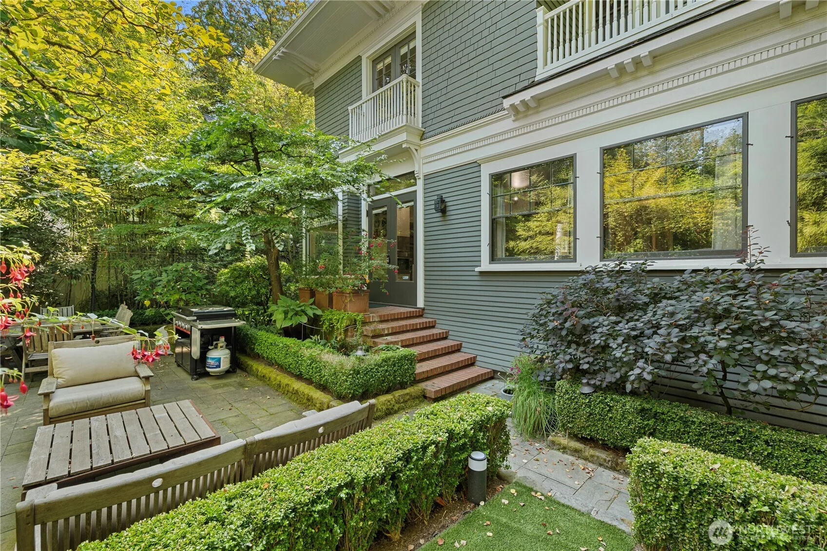 Property photo for 1108 Harvard Avenue E, Seattle